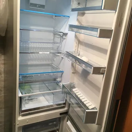 Sonnige Schicke Pienzenau アパート メラーノ