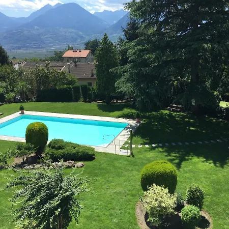 Apartment Sonnige Schicke Pienzenau Meran
